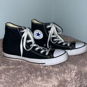 Black hightop converse size 8